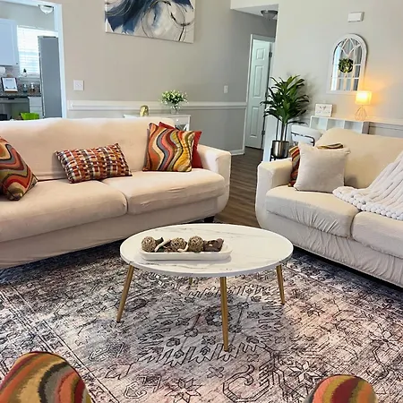 Queen City Family-Friendly Entire House, Charlotte